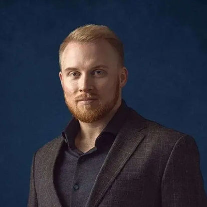 Lance  Kennedy Photo